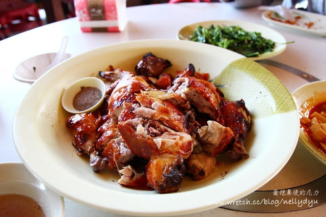 南投。俗又大碗的35甕缸雞，敲好吃