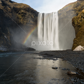 Skogafoss by Mark Smith - Landscapes Waterscapes