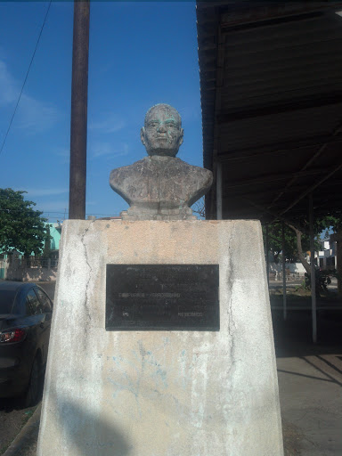 Busto de José Cruz Ma. Arbelo