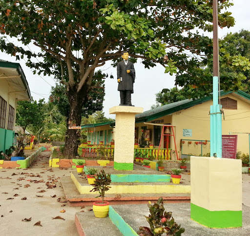 Jose Rizal Monument of Meyto