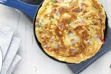 Cheese & ham souffléd omelette