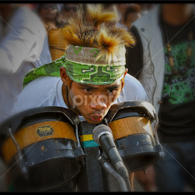 The Whistling Mouth by Nickoy Magbanua Piornato - People Street & Candids