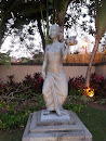 Squatting Balinese Lady Statue