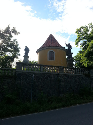 Chapels and statues, Cemetry Dobris