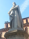 Statua Di Dante Alighieri