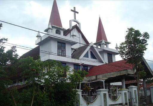 GMIM Marturia Roong