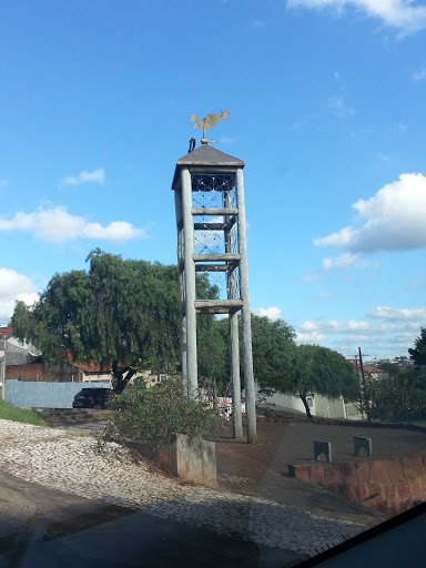 Torre De Madeira Zezão Cambé 