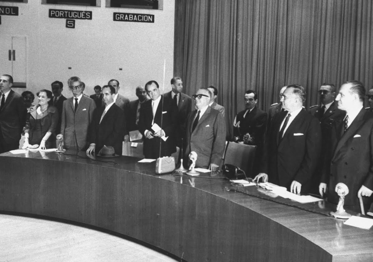 Jose figueres essays picture