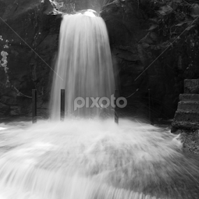 Manimuthar Falls, Tirunelveli by Muthu Kumar - Black & White Landscapes