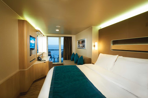 Staying in the Spa Balcony room in Norwegian Breakaway gives you easy access to the Mandara Spa and a relaxing spa ambiance right in your room.