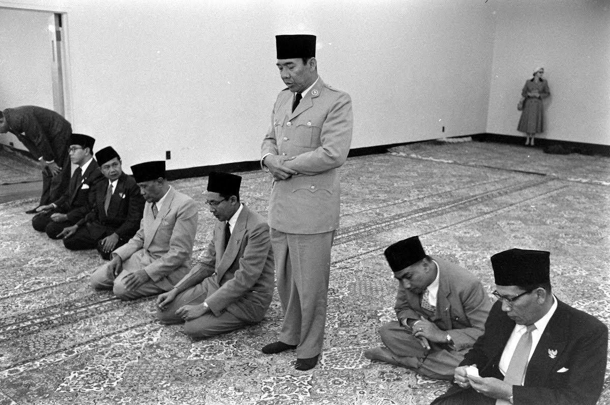 Pres. Sukarno