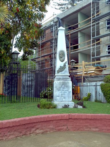 Obelisco Ingreso Quinta Vergara 
