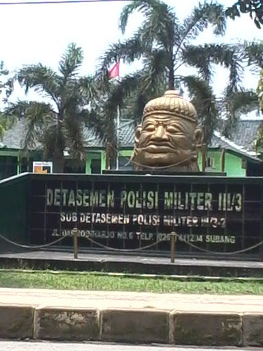 PM Statue Head