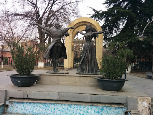 Dancing Georgians Statue