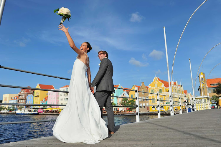 Planning a Caribbean wedding? Curacao has a number of wedding professionals to help you arrange the perfect day. 
