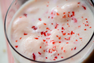 Peppermint Eggnog Punch