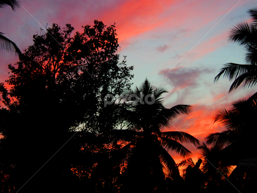 by Uthpala Kuruppuarachchi - Landscapes Cloud Formations