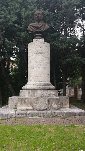 Busto in Bronzo a Cornelio Tacito