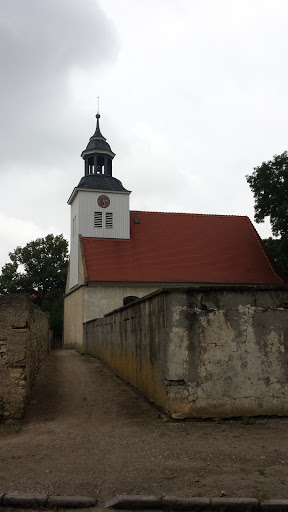 Latdorf, Kirche