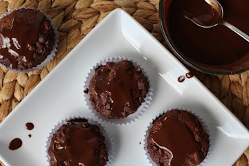 Cracked Brownie Batter Muffins