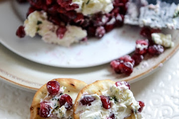Pomegranate Jeweled Cheeseball