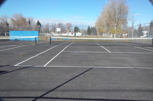 Iona Park Tennis Courts