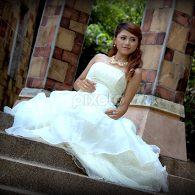 by Wan Azizul Azar Aziz - People Fashion