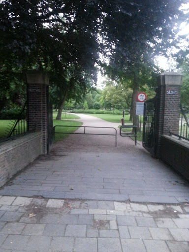 Merwestein Main Park Entrance 1885