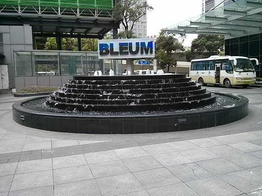 BLEUM Fountain