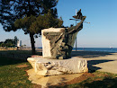 Άγαλμα Χατζηαντωνη (1822) & Δόμνας (1849)