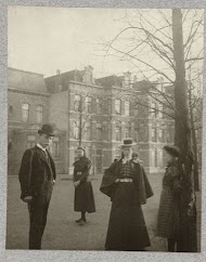 Portret van J.B. Aug Kessler en zijn dochters