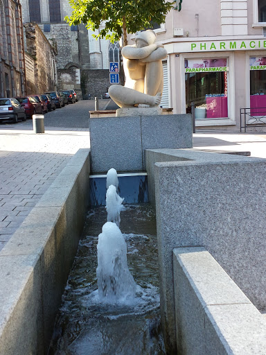La Penseuse De La Fontaine