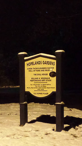 Hopelands Gardens