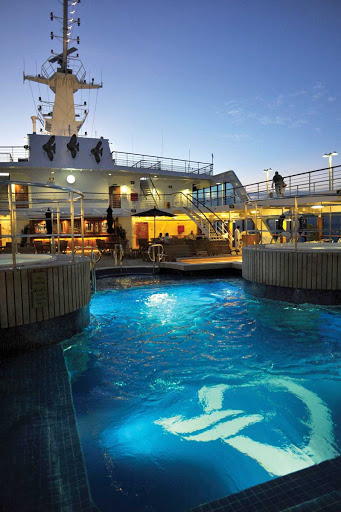 You'll love a refreshing dip on a warm evening in Oceania Nautica's pool.