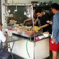 阿鳳浮水虱目魚羹