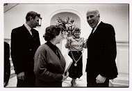 Het omhangen van de ambtsketen