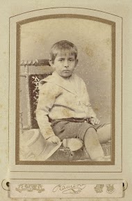 Portret van Dolph Kessler met strooien hoed