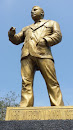 Estatua Alfredo V Bonfil