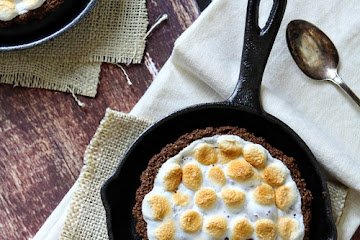 Mini Sweet Potato Tarts with Gingersnap Pecan Crust and Toasted Marshmallows