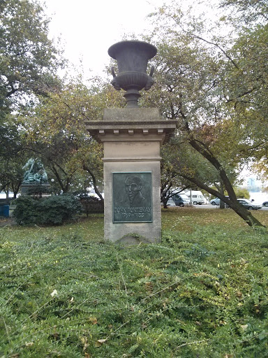 Fontenay Denkmal