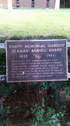 Knapp Memorial
