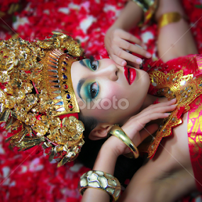 Bali Dancer by Wahyu Fathor - People Musicians & Entertainers
