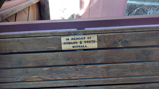 Howard & Grete Wignall Memorial Bench