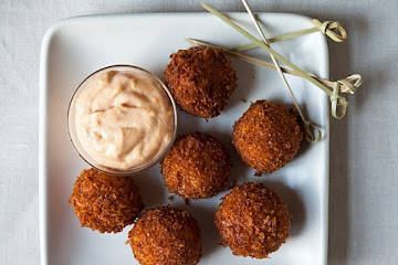 Serrano Ham &amp;amp; Manchego Croquetas With Smoked Pimentón Aioli