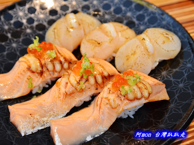 立花壽司~平價美味的握壽司、炙壽司專賣店，推薦牡丹蝦、炙燒干貝、炙燒鮭魚肚、海膽、炙燒星鰻