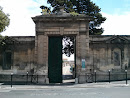 Porte Du Cimetière De Arles