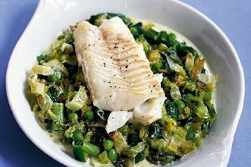 Fish with peas & lettuce