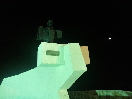 Monumento General Lagos