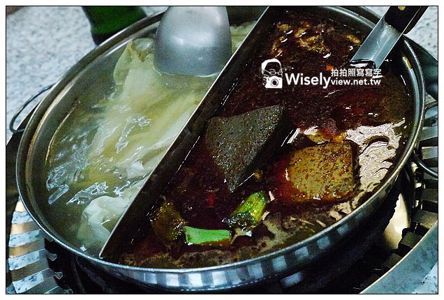 知味觀麻辣鴛鴦火鍋＠吃到飽沒限時不收服務費，但用料很台味也有人情味