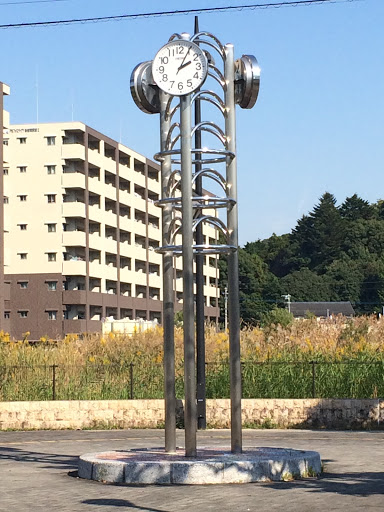 新飯塚駅東口時計塔